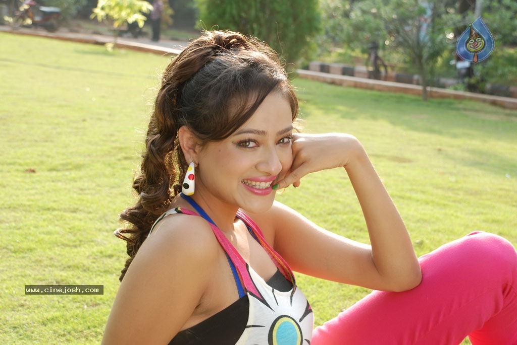 Madalasa Sharma Hot Photos - 22 / 42 photos