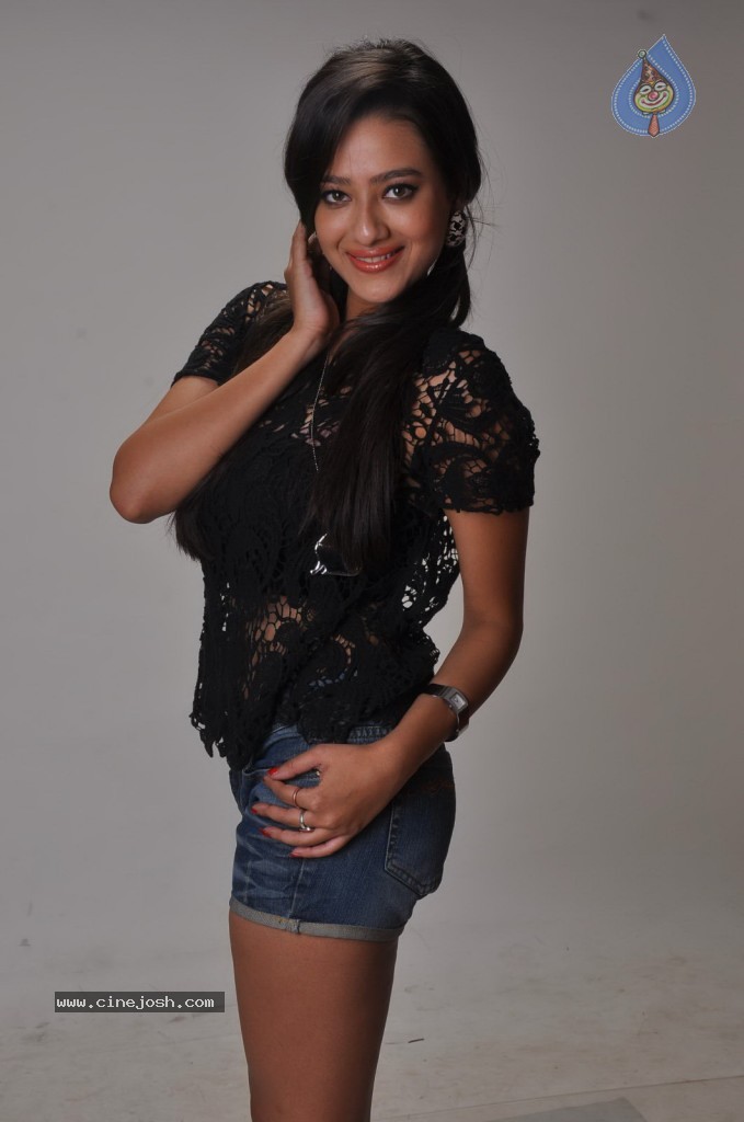 Madalasa Sharma Hot Pics - 29 / 96 photos