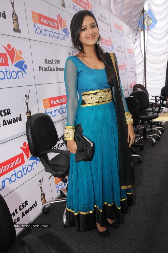 Madalasa Sharma New Stills - 19 / 41 photos
