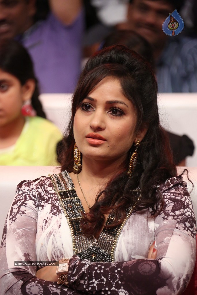 Madhavi Latha at Pooja Audio Launch - 45 / 89 photos