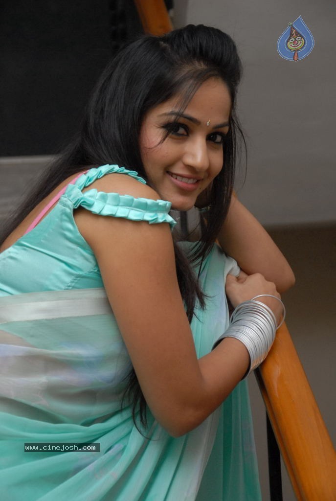 Madhavi Latha Latest Stills - 10 / 80 photos