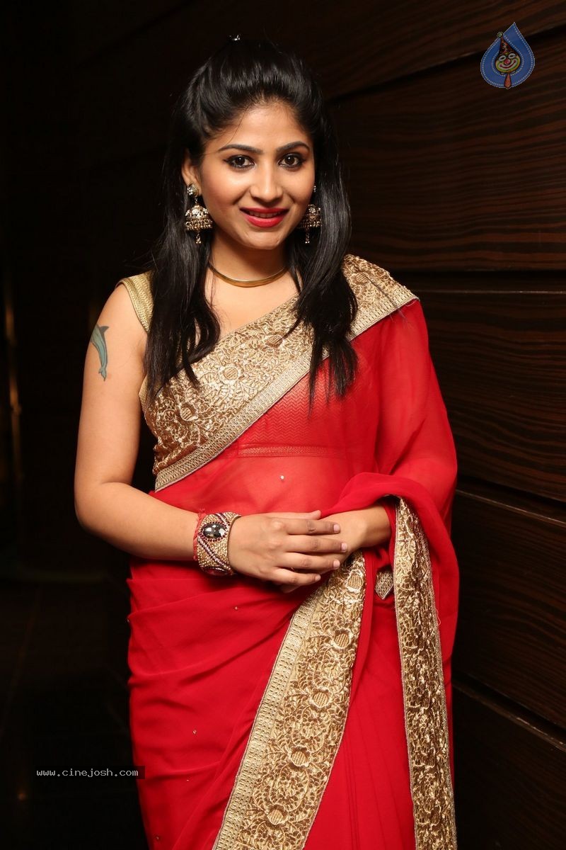 Madhulagna Das Photos - 22 / 28 photos