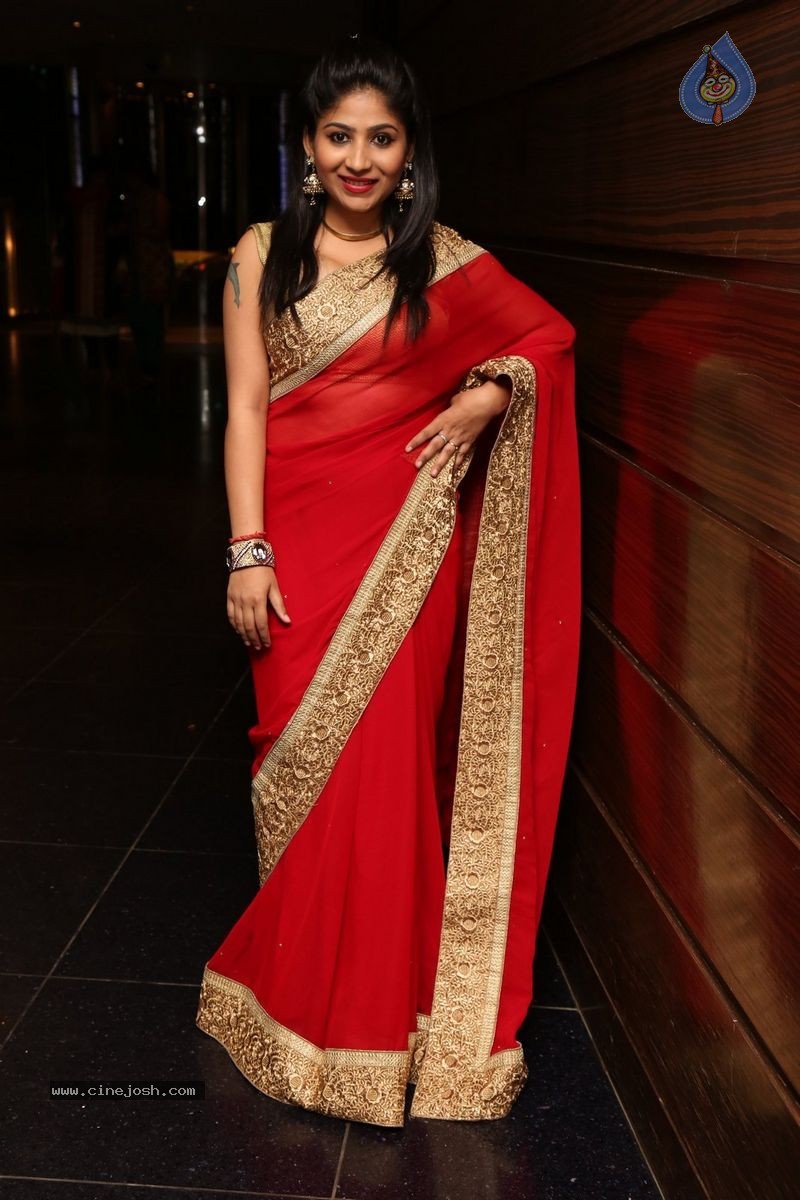 Madhulagna Das Photos - 26 / 28 photos