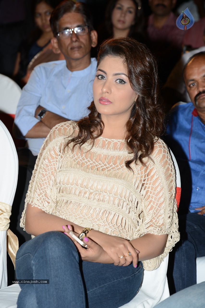 Madhu Shalini at Bham Bolenath Audio Launch - 21 / 59 photos