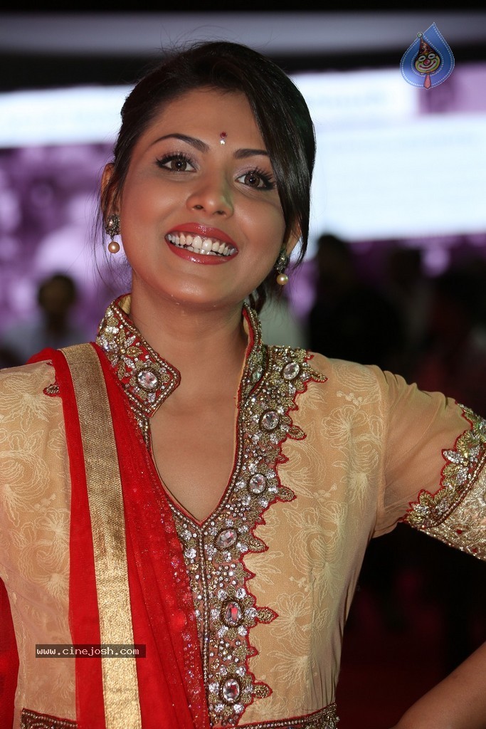 Madhu Shalini at Mirchi Music Awards - 48 / 56 photos
