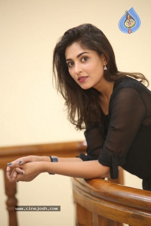 Madhu Shalini Photos - 30 / 38 photos