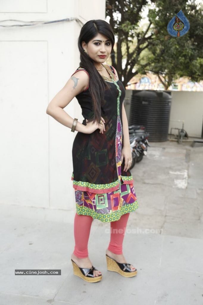 Madhulagna Das New Images - 7 / 39 photos