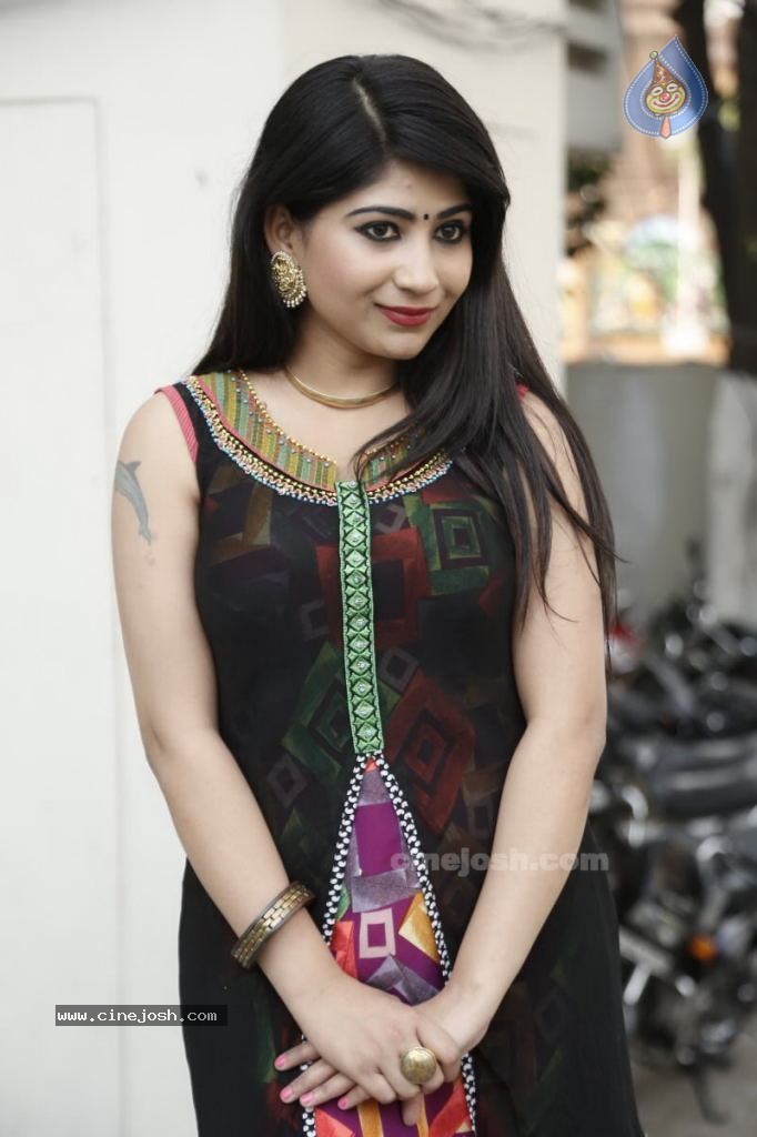 Madhulagna Das New Images - 33 / 39 photos