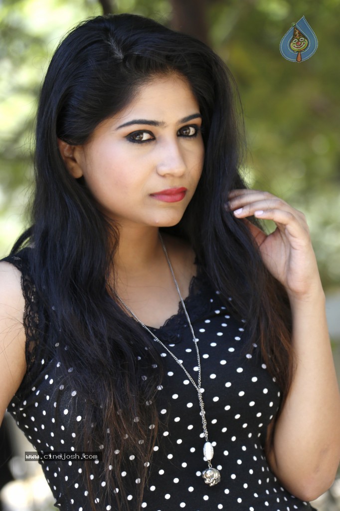 Madhulagna Das New Photos - 18 / 30 photos