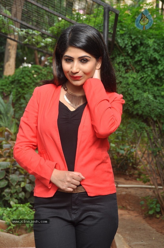 Madhulagna Das New Pics - 82 / 96 photos