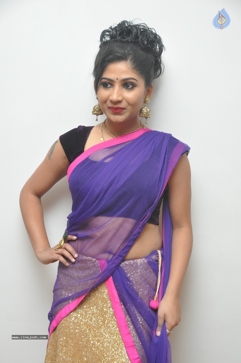 Madhulagna Das Stills - 36 / 39 photos