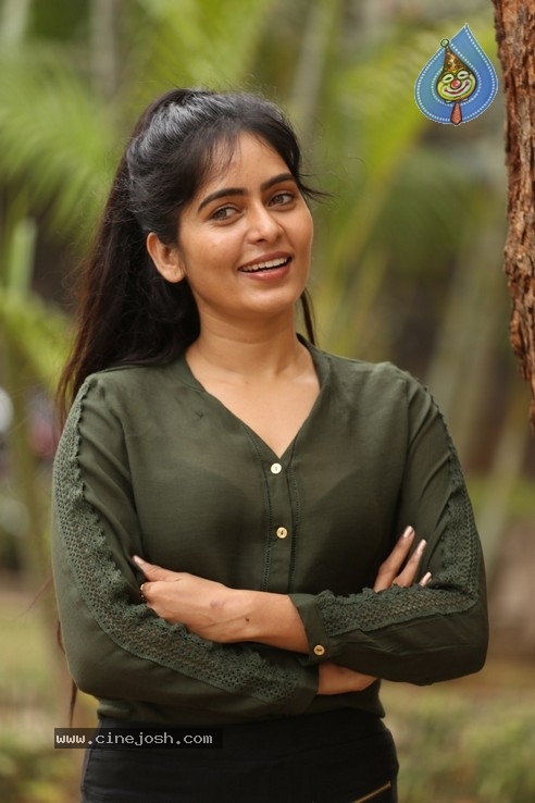 Mihirah Gurupadappa Photos - 15 / 19 photos