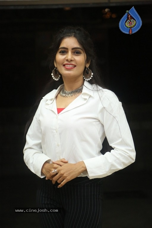 Madhumitha Krishna Stills - 16 / 39 photos
