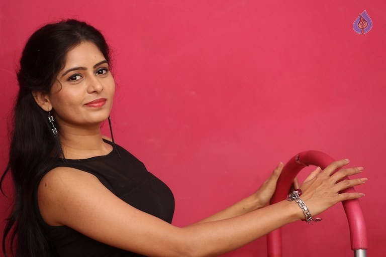 Madhumitha New Pics - 9 / 41 photos