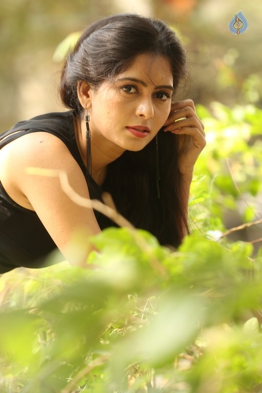 Madhumitha New Pics - 30 / 41 photos