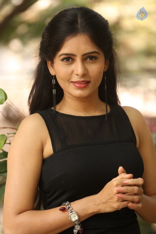 Madhumitha New Pics - 36 / 41 photos