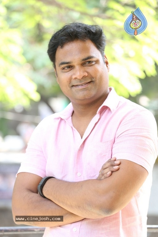 Madhunadan and Praveen Interview Photos - 8 / 21 photos