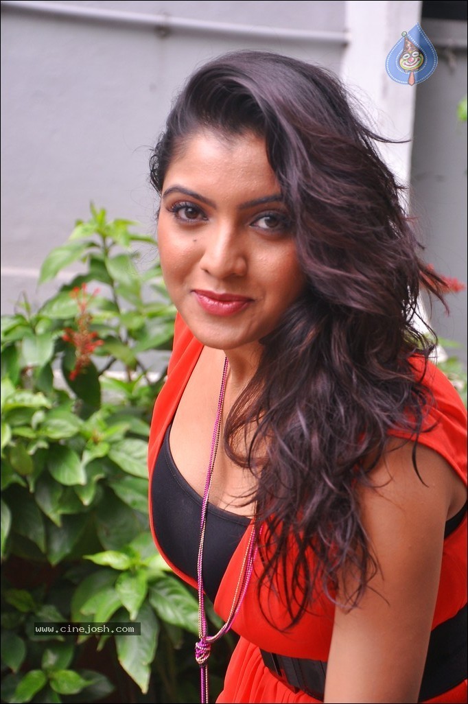 Madhuri Itagi Spicy Stills - 11 / 170 photos