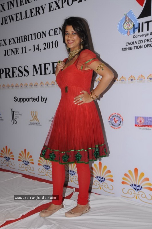 Madhurima at Hitex International Gems n Jewellery Expo 2010  - 24 / 24 photos
