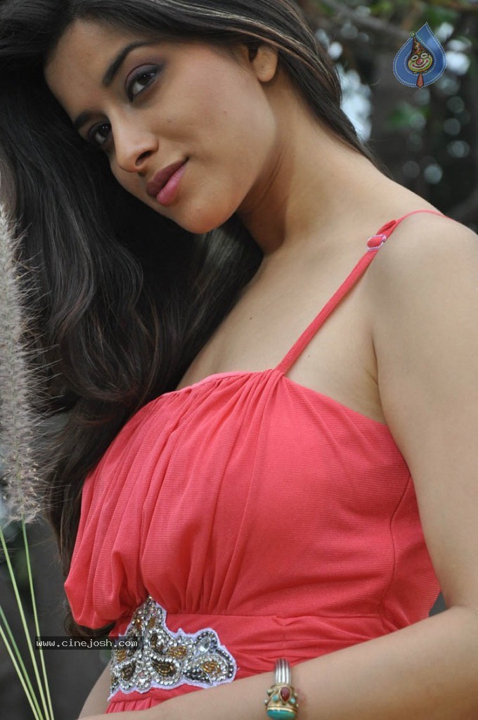 Madhurima Latest Photos - 8 / 41 photos