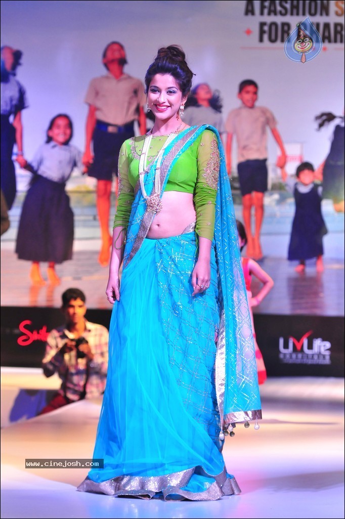 Madhurima Ramp Walk Photos - 5 / 30 photos