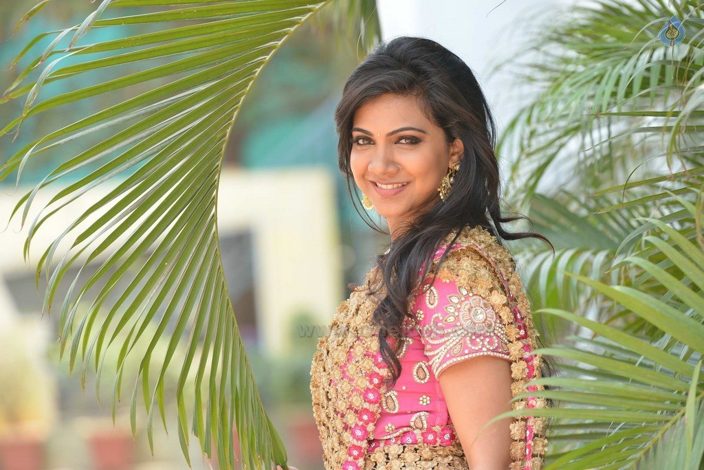 Madonna Sebastian New Photos - 14 / 38 photos