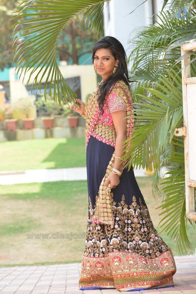 Madonna Sebastian New Photos - 27 / 38 photos