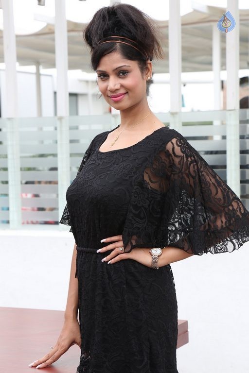 Mahekhanita Murthy Photos - 28 / 39 photos