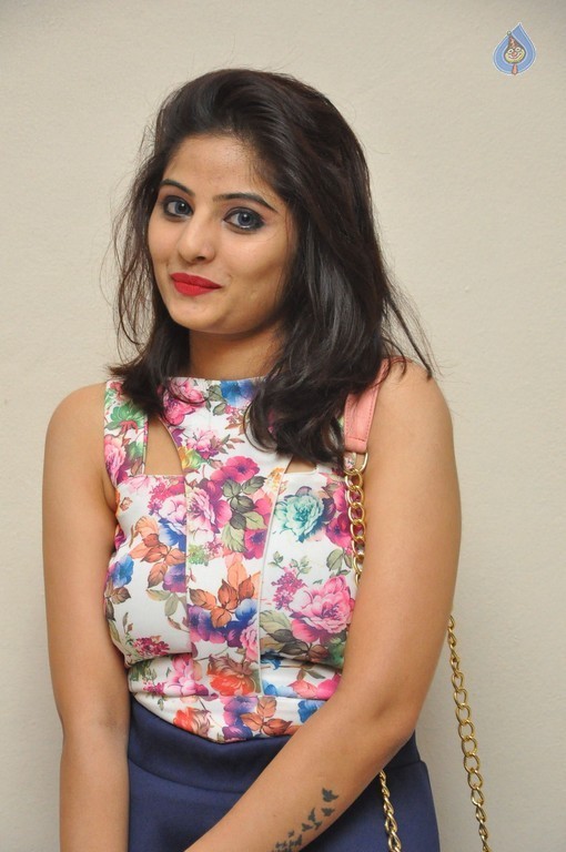 Mahi Rajput Photos - 9 / 35 photos