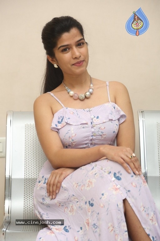 Mahima Gallery - 6 / 20 photos