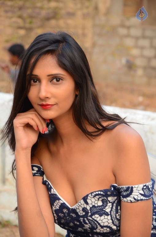 Mahima Kothari New Photos - 2 / 63 photos
