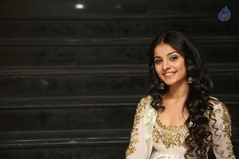 Mahima Makwana New Photos - 23 / 41 photos