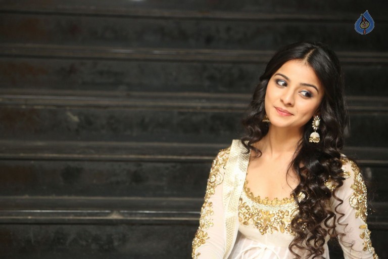 Mahima Makwana New Photos - 39 / 41 photos