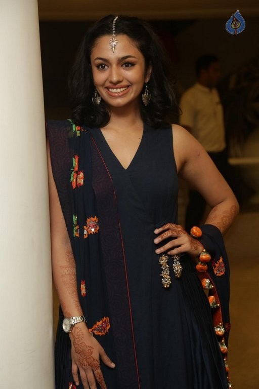 Malavika Nair New Photos - 21 / 63 photos