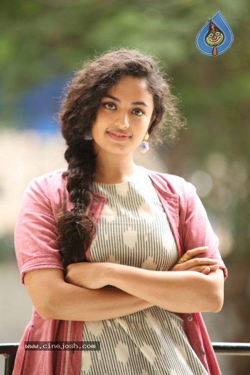 Malavika Nair New Photos - 7 / 32 photos
