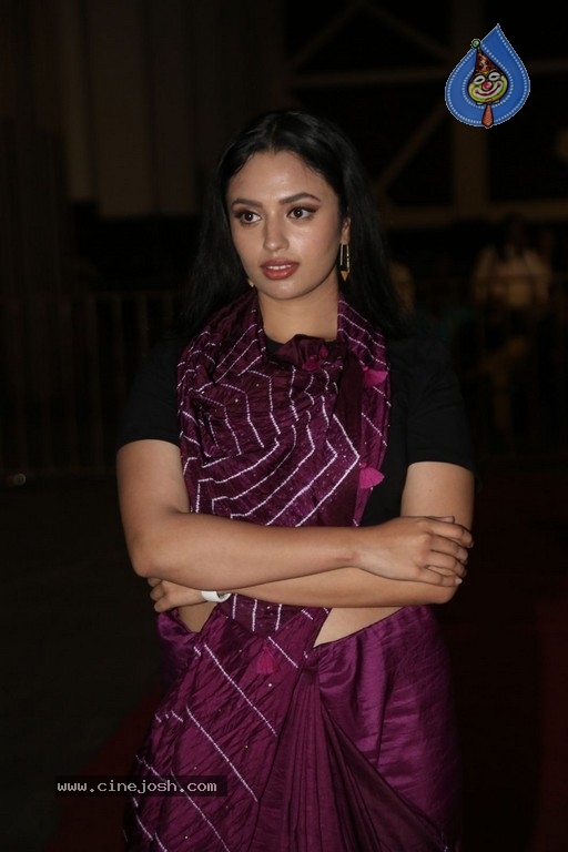 Malavika Nair New Photos - 21 / 21 photos