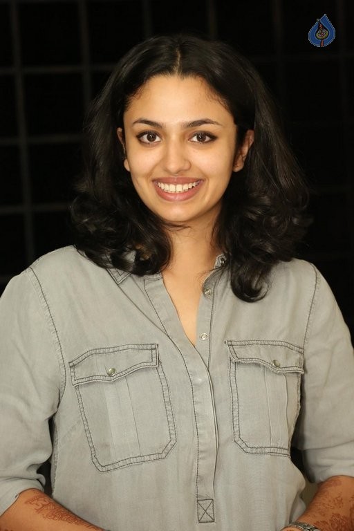 Malavika Nair New Pics - 11 / 50 photos