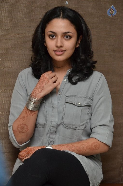 Malavika Nair New Pics - 46 / 50 photos