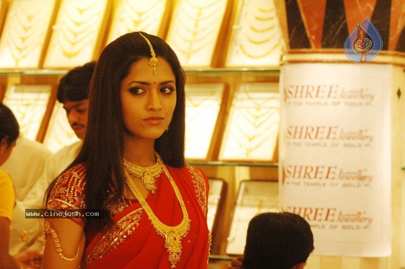 Mamatha Mohandas latest photos - 85 / 100 photos