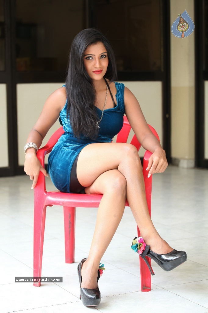 Mamatha Ravath Hot Stills - 16 / 117 photos