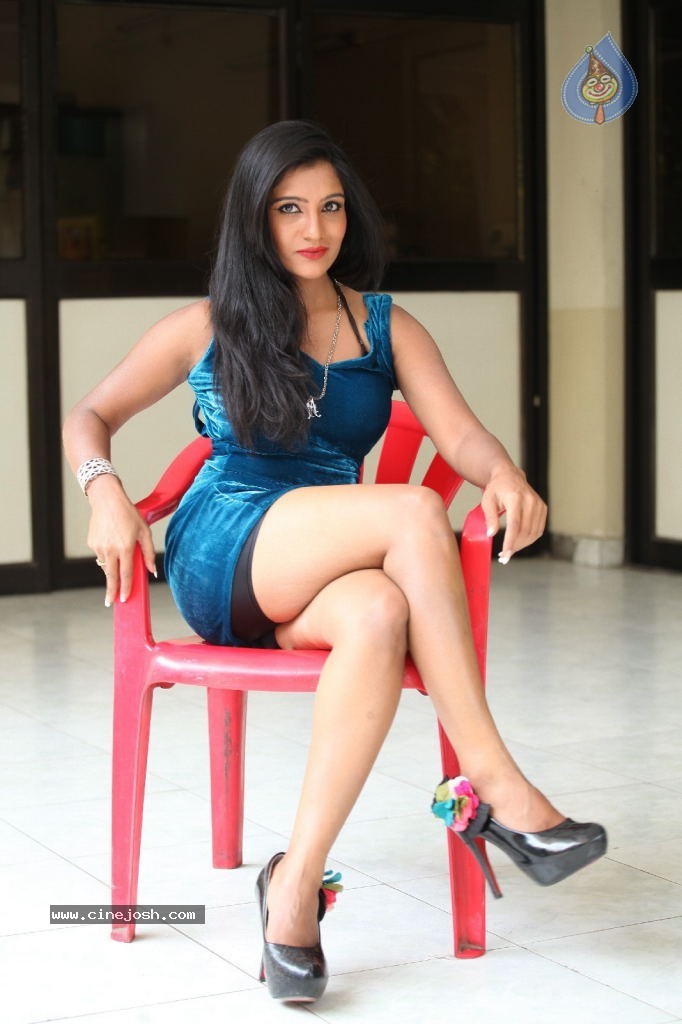Mamatha Ravath Hot Stills - 64 / 117 photos