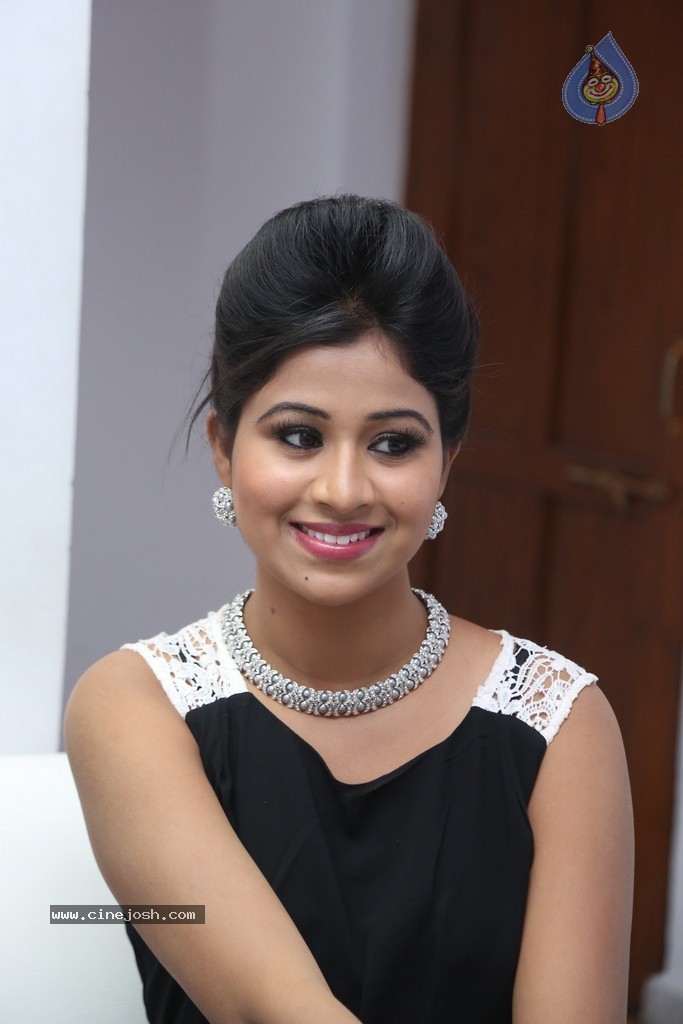 Manali Rathod Hot Stills - 123 / 134 photos
