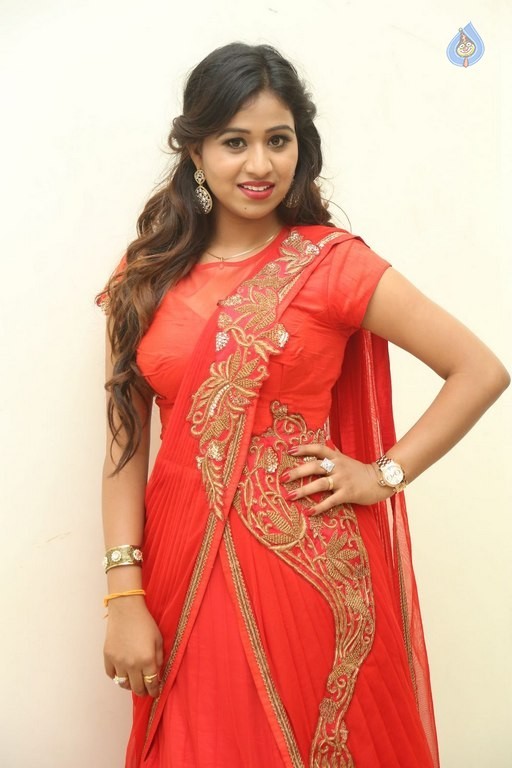 Manali Rathod Latest Photos - 27 / 42 photos