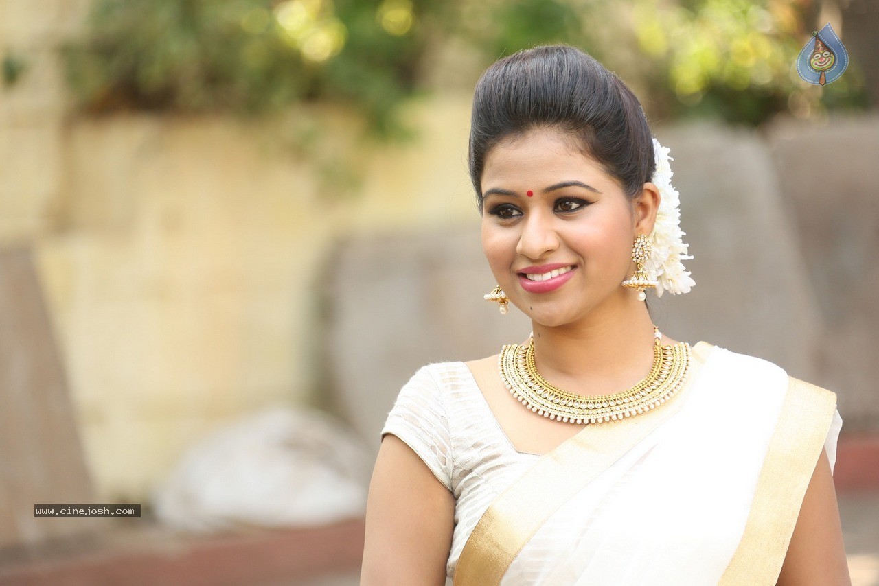 Manali Rathod New Photos - 39 / 58 photos