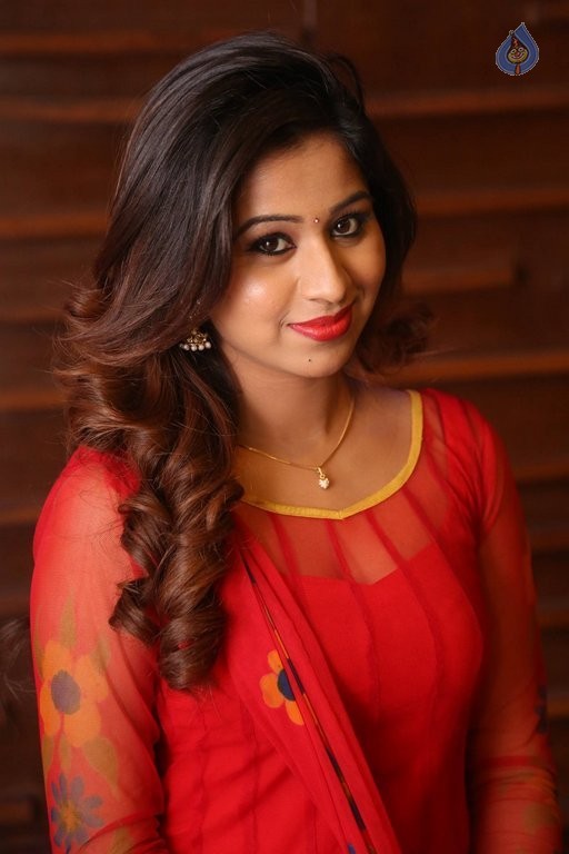 Manali Rathod New Photos - 22 / 50 photos