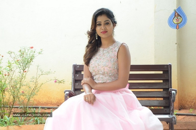 Manali Rathod New Pics - 2 / 29 photos
