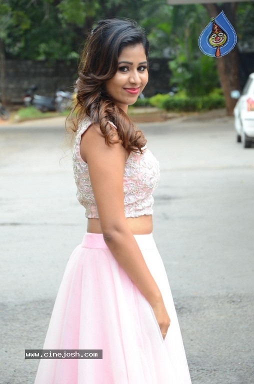 Manali Rathod New Pics - 29 / 29 photos