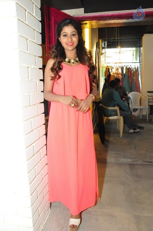 Manali Rathod New Pics - 33 / 34 photos