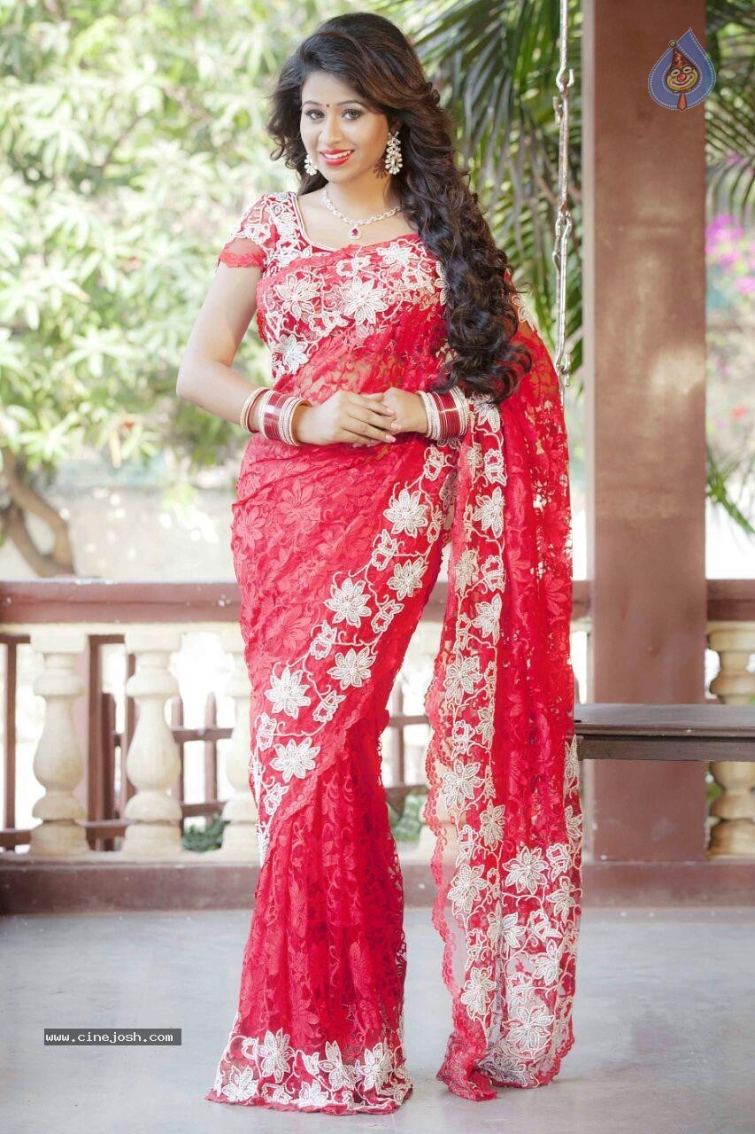 Manali Rathod New Pictures - 7 / 35 photos