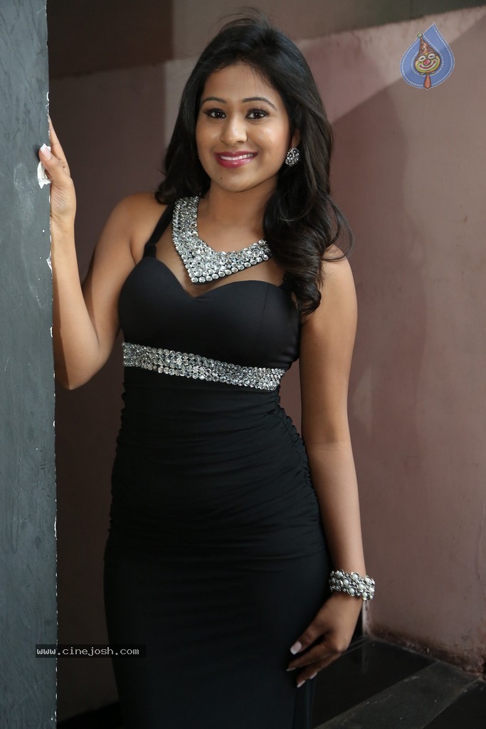 Manali Rathode Latest Stills - 5 / 95 photos